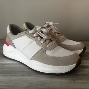 Naturalizer Women's Sneakers in White and Tan